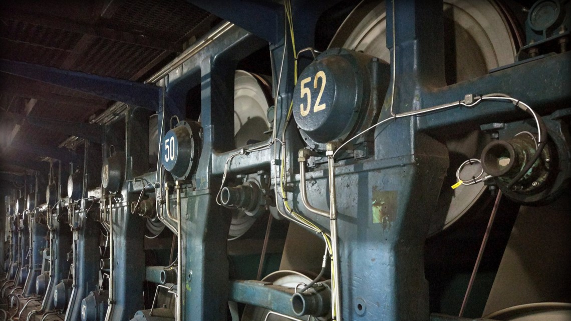 Installationen på kartongmaskinen K25 hos Vrancart S.A.