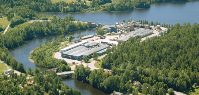 Flygbild över Nordic Paper Åmotfors fabriksområde