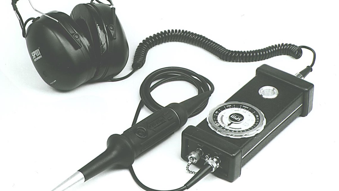 43A measuring instrument with shock pulse probe and headphones